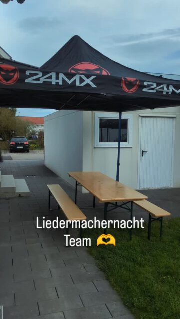 Kleiner Blick auf das Helferfest 🕵️  Danke an das beste Team! Ohne euch wäre die LMN nicht so gut wie sie ist 🫶  #liedermachernacht #team