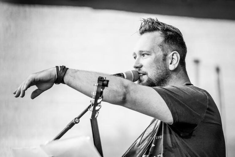 Liedermachernacht Open Air Festival Wagshurst 0a899898 60a0 4b95 814f caecbc95abb6 edited Start